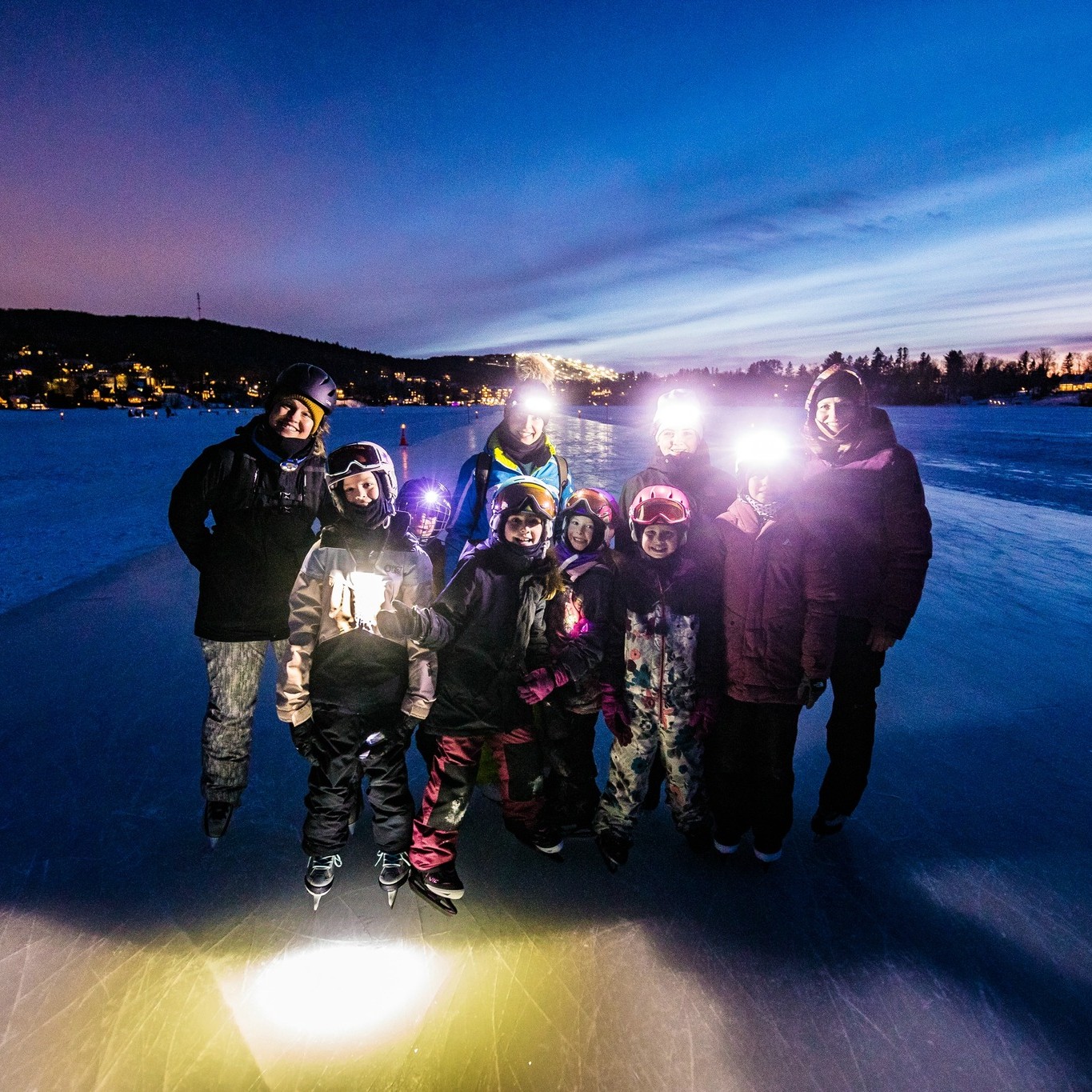 Lac-Beauport en neige – patinage à la frontale sur le lac