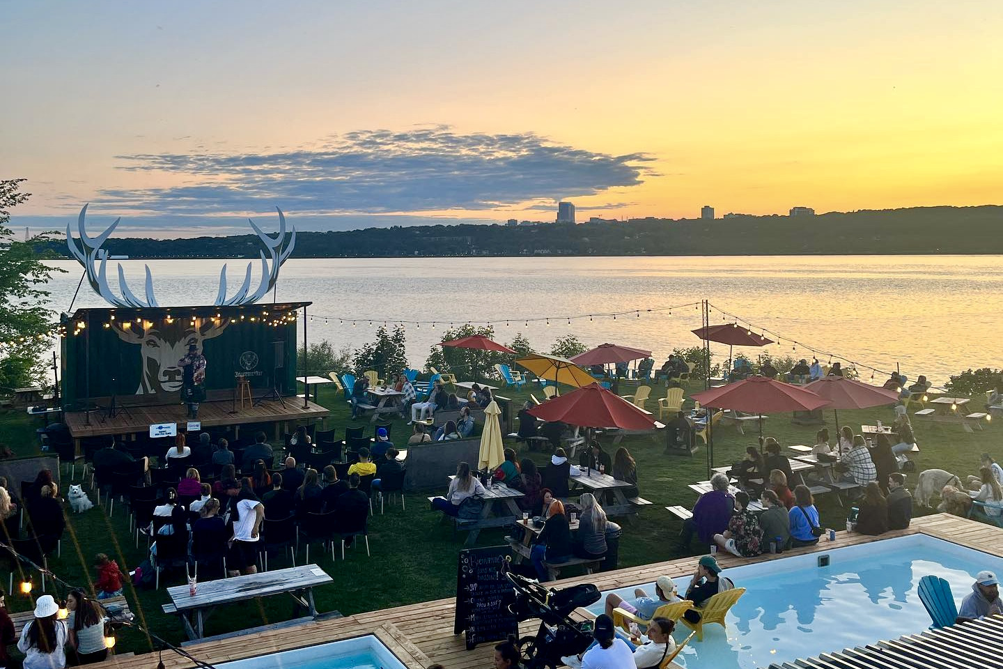 La Cour arrière de Lévis