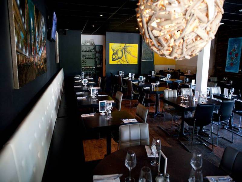 Le Décante Resto-Lounge