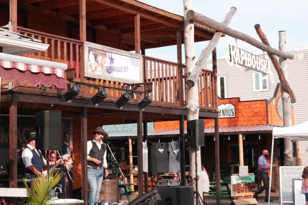 Village Western Kapibouska