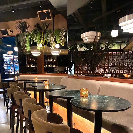 Westwood Bar & Grill